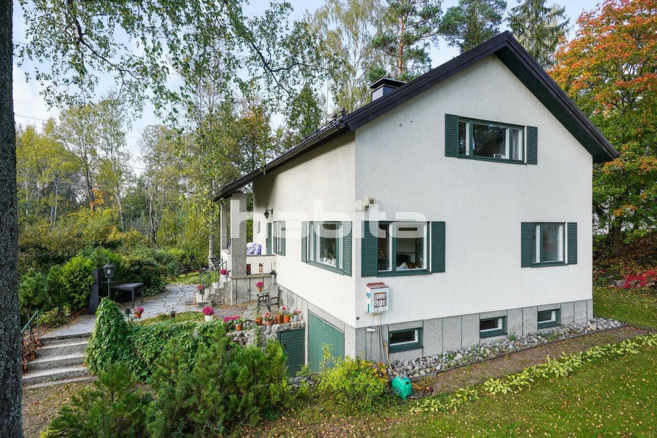 Casa en Helsinki, Finlandia, 152.4 m² - imagen 1