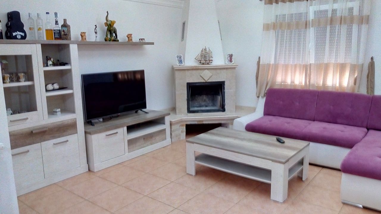 Villa a Bar, Montenegro, 200 m² - foto 4