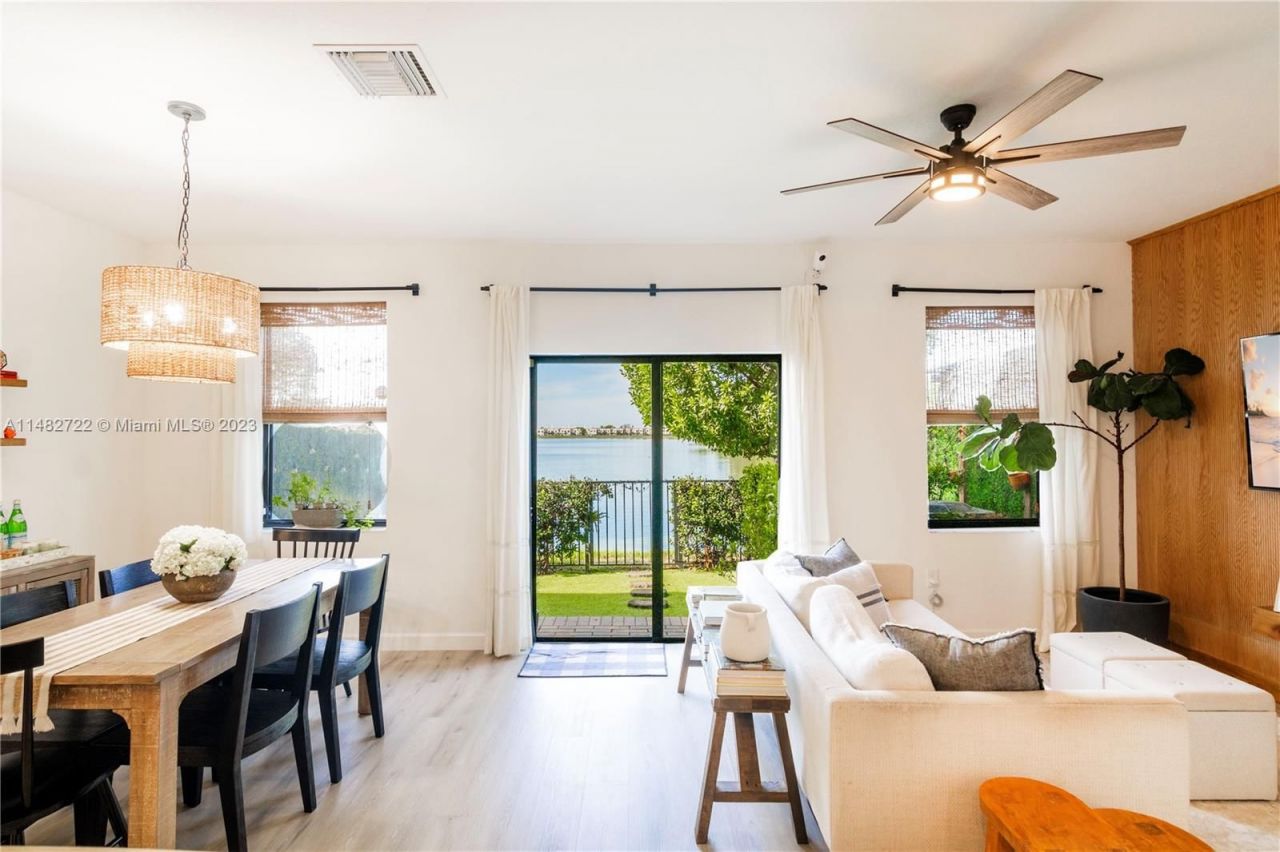 Townhouse in Miami, USA, 130 m² - picture 4