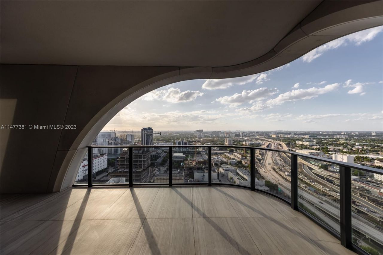 Flat in Miami, USA, 410 m² - picture 13