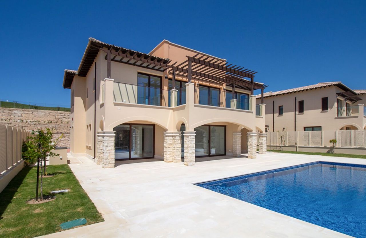 Villa in Paphos, Cyprus, 318 m² - picture 1