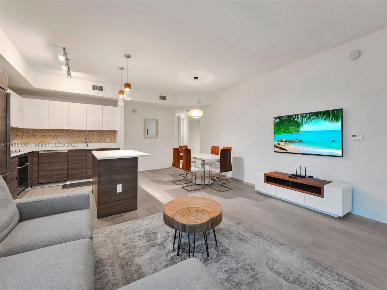 Flat in Miami, USA, 110 m² - picture 5