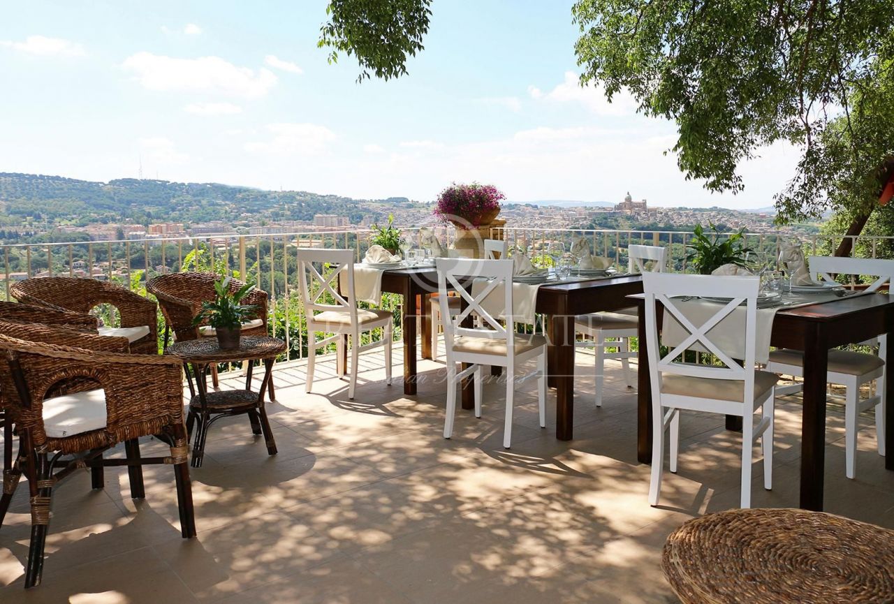 Hotel in Enna, Italy, 1 034 m² - picture 1