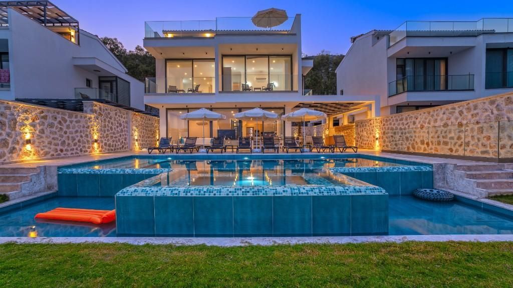 Villa in Antalya, Türkei, 300 m² - Foto 1