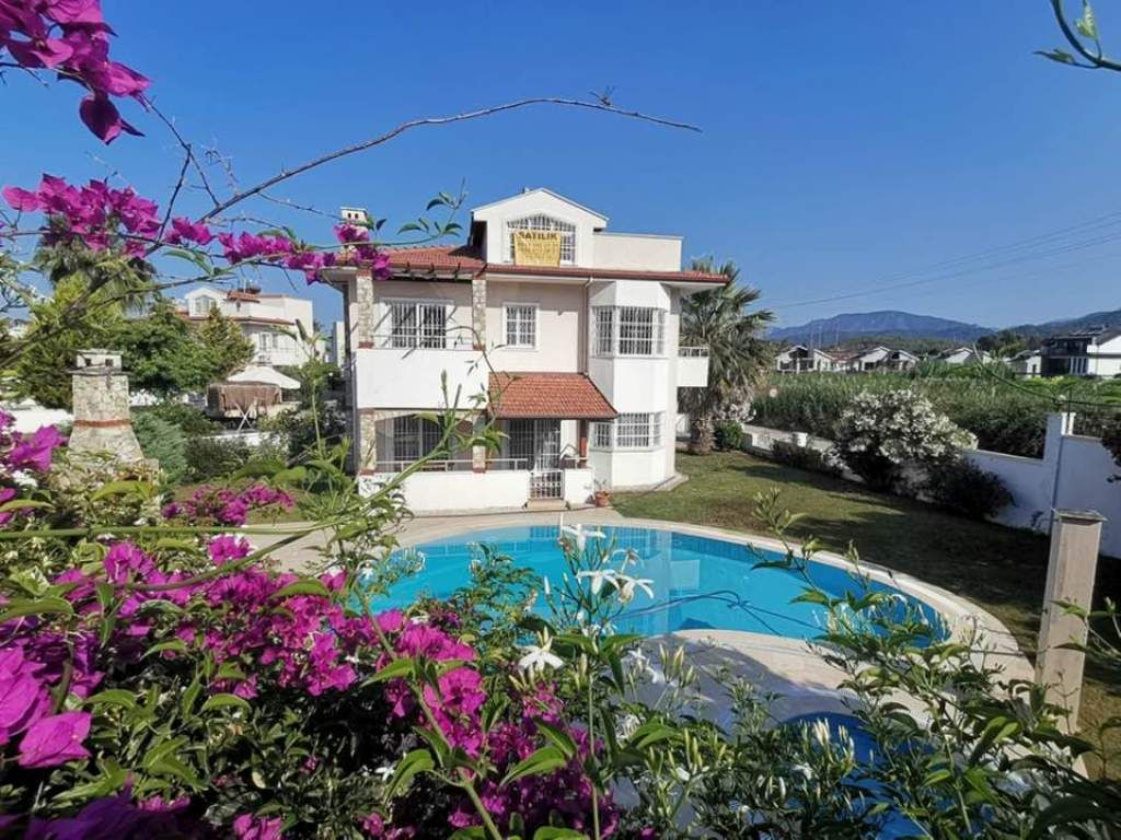 Villa à Fethiye, Turquie, 250 m² - image 1