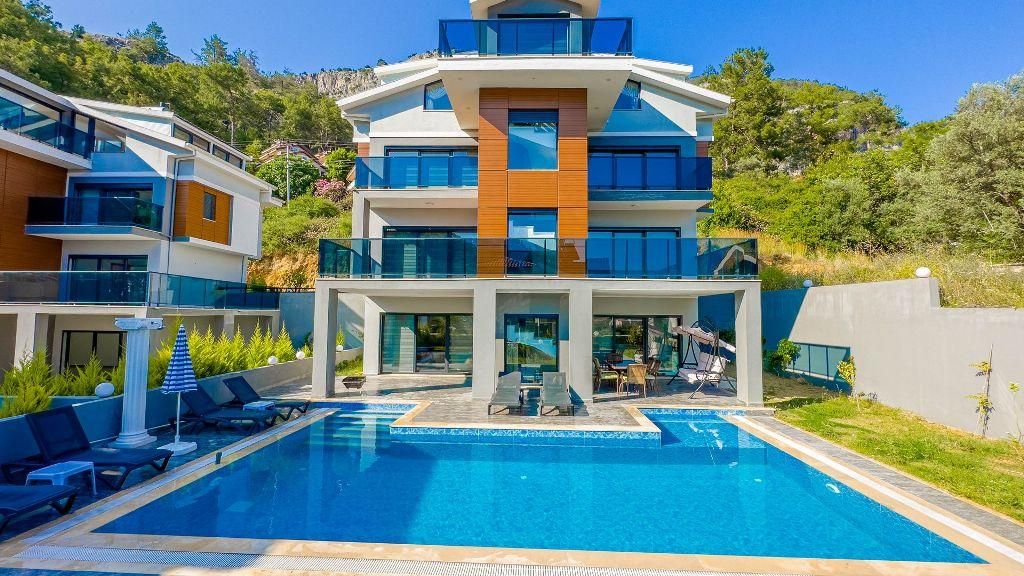 Villa in Fethiye, Türkei, 302 m² - Foto 1