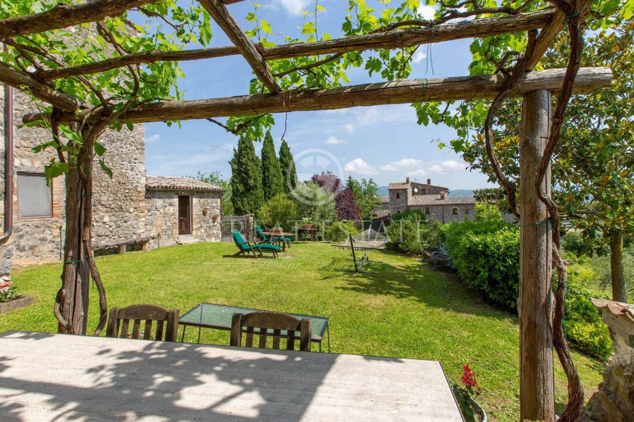 Casa a Orvieto, Italia, 348.2 m² - foto 2
