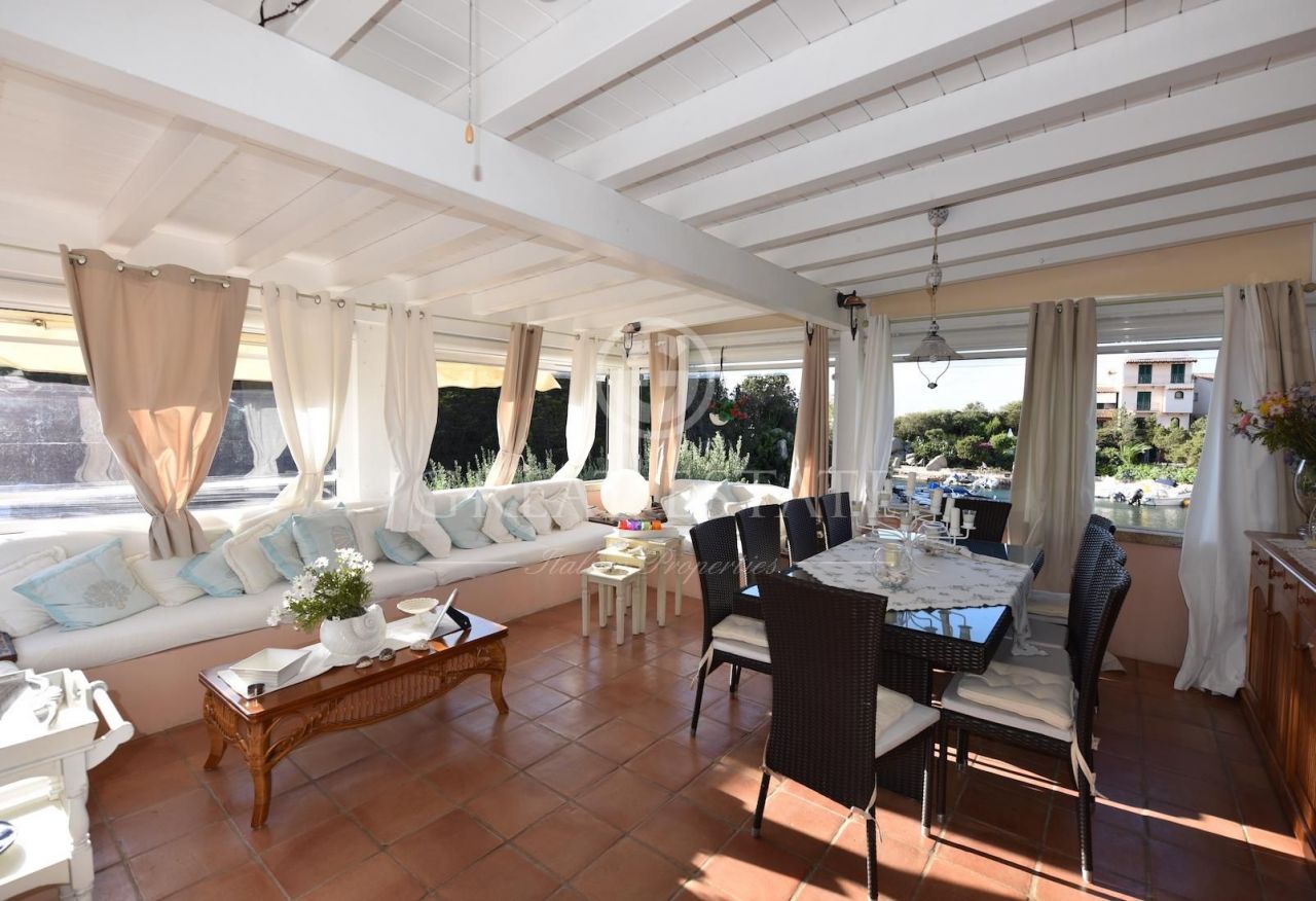 Villa in Sassari, Italien, 382.9 m² - Foto 2