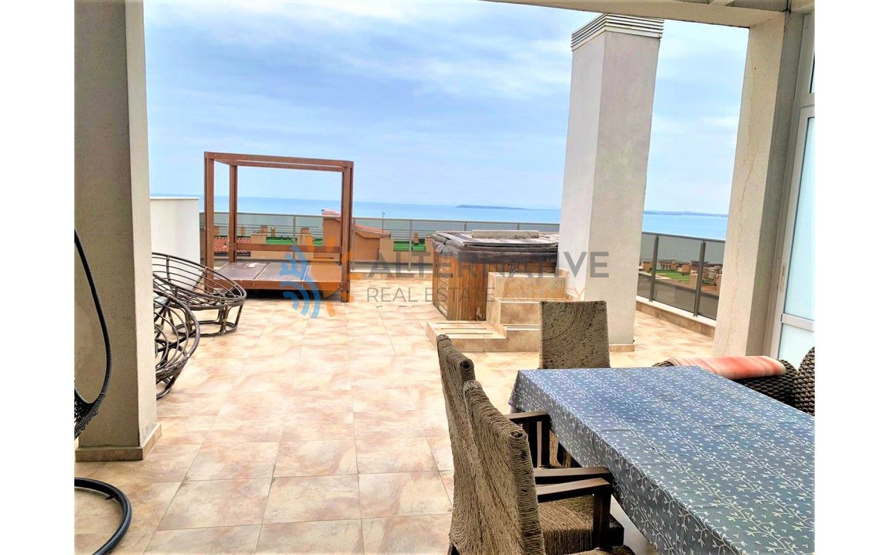 Appartement à Sveti Vlas, Bulgarie, 161 m² - image 1