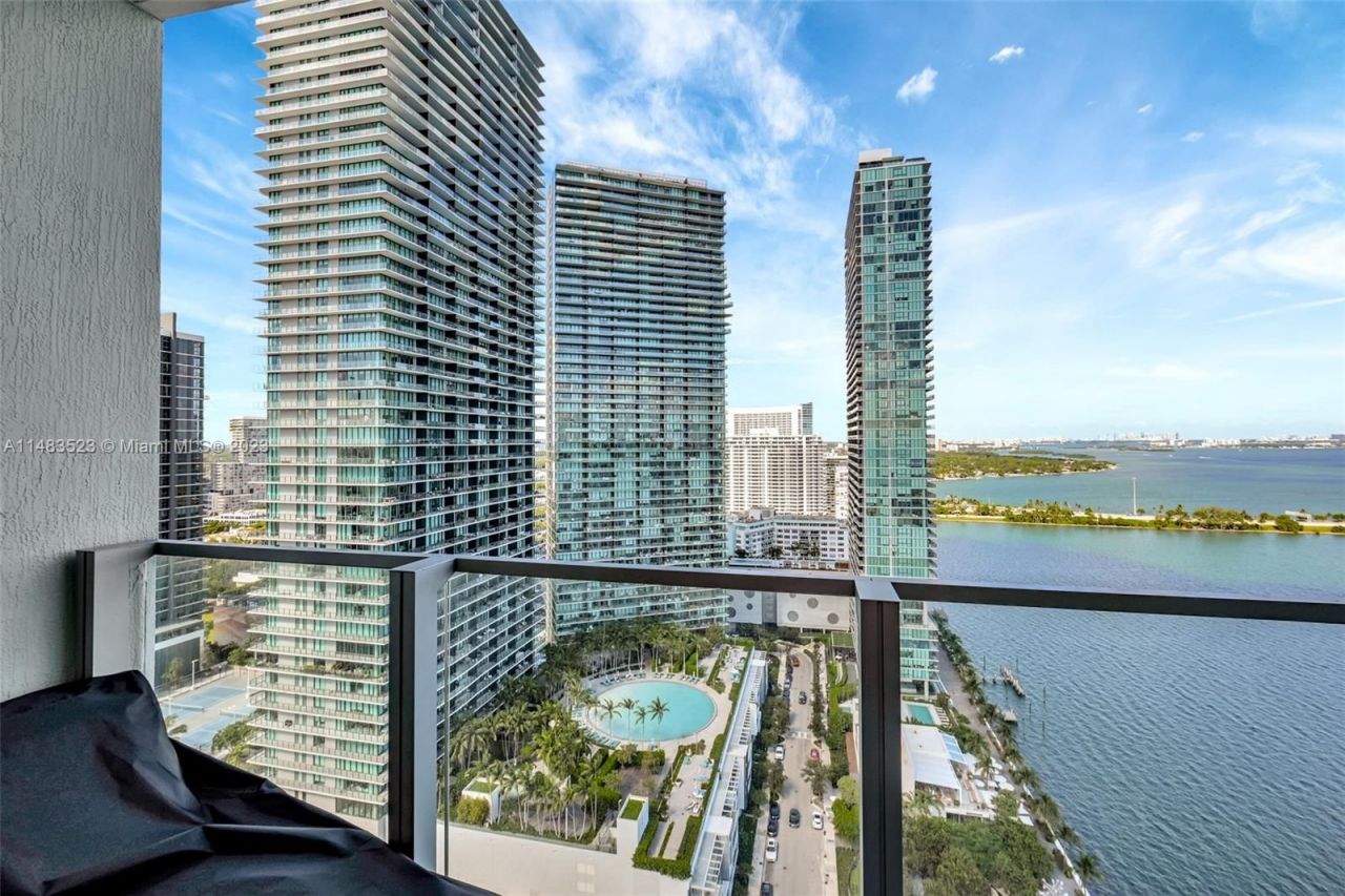 Flat in Miami, USA, 160 m² - picture 7