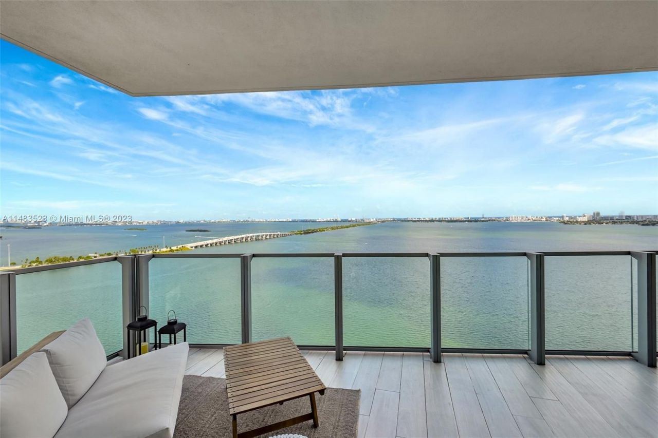 Flat in Miami, USA, 160 m² - picture 17