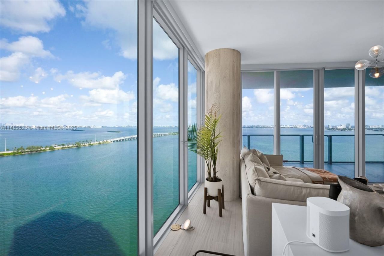 Flat in Miami, USA, 160 m² - picture 15