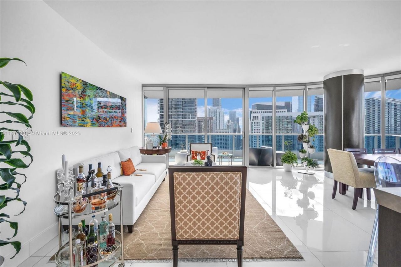 Flat in Miami, USA, 140 m² - picture 3