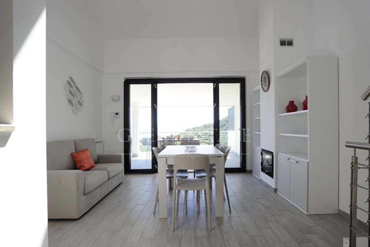 Villa à Monte Argentario, Italie, 238.7 m² - image 3