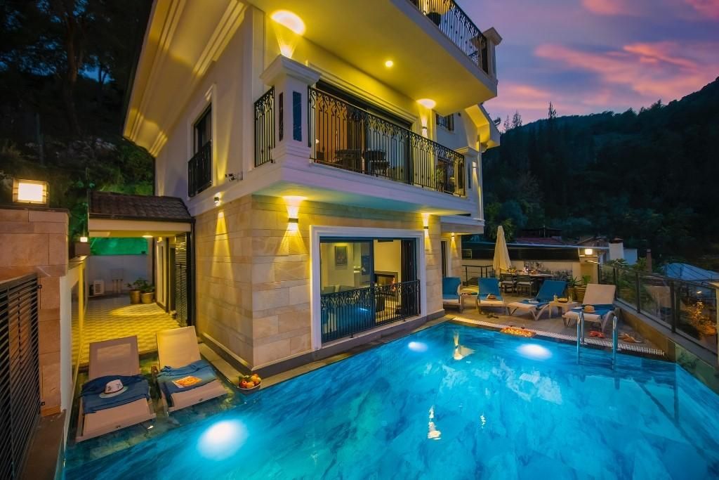 Villa in Fethiye, Türkei, 250 m² - Foto 1