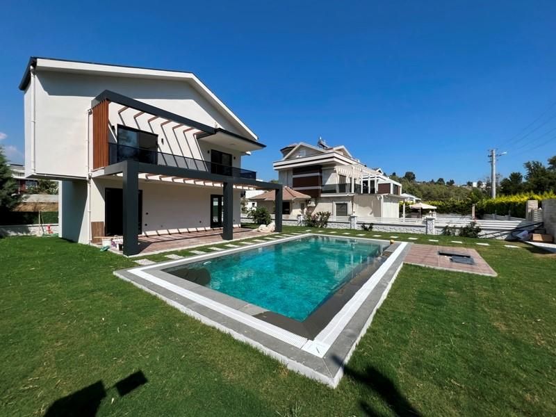 Villa à Fethiye, Turquie, 150 m² - image 1