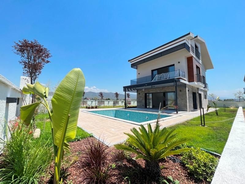 Villa à Fethiye, Turquie, 200 m² - image 1