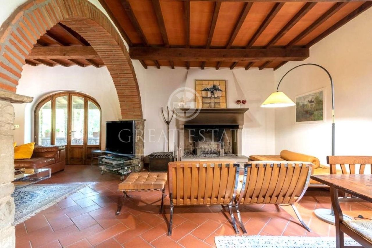 Casa en Chiusi, Italia, 892 m² - imagen 9