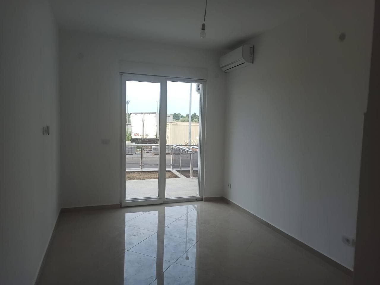 Studio à Šušanj, Monténégro, 33 m² - image 1