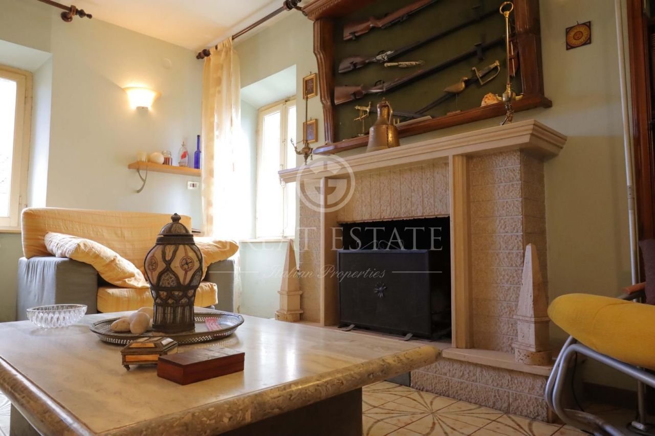 Casa en Lucignano, Italia, 302.25 m² - imagen 12