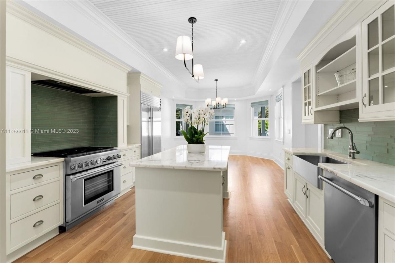 Maison à Miami, États-Unis, 450 m² - image 4