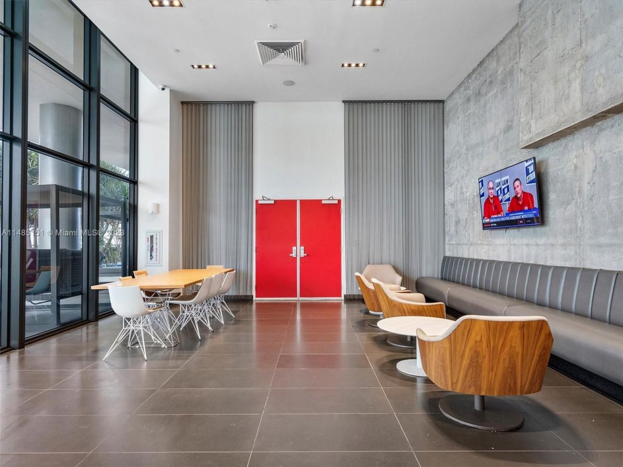 Flat in Miami, USA, 80 m² - picture 14