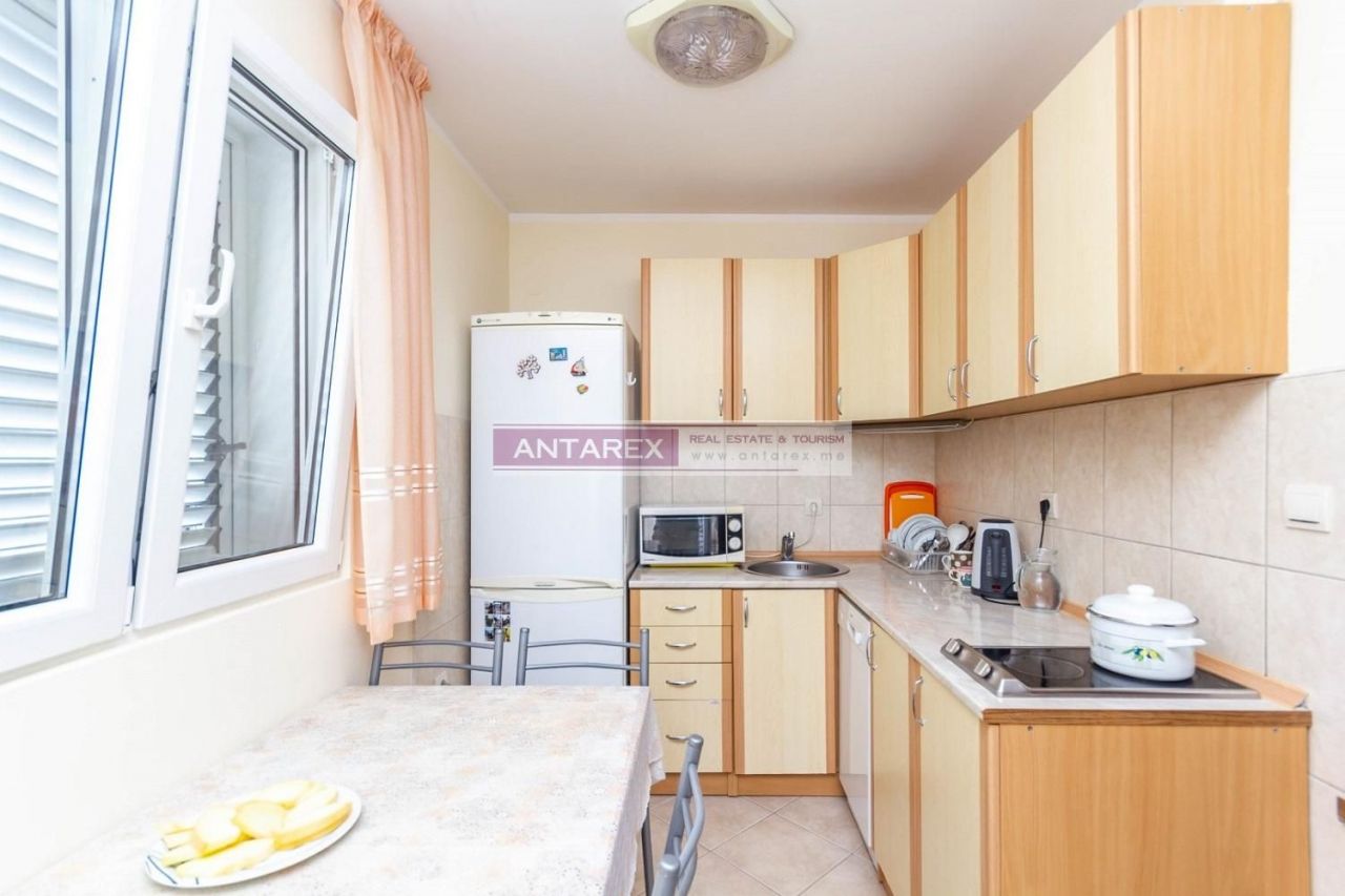 Appartement à Baosici, Monténégro, 87 m² - image 2