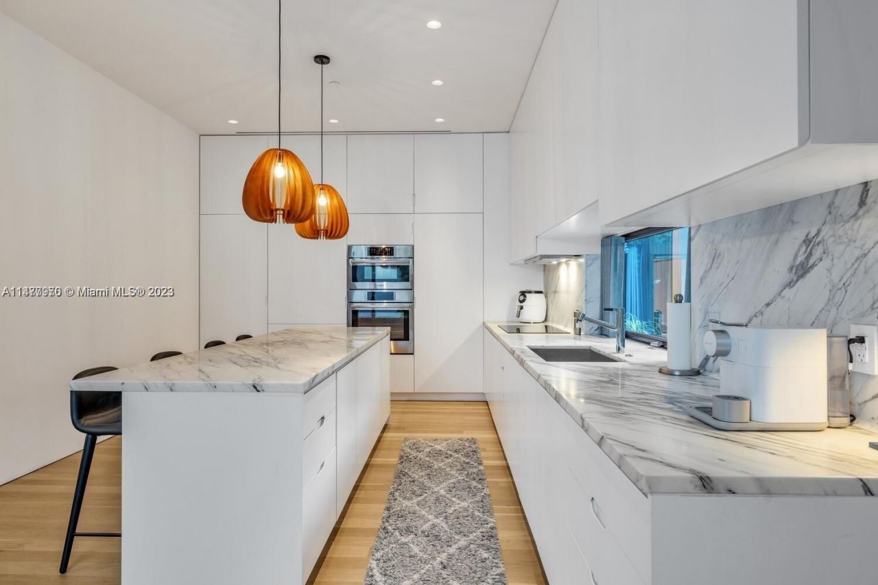 Penthouse in Miami, USA, 350 m² - picture 8