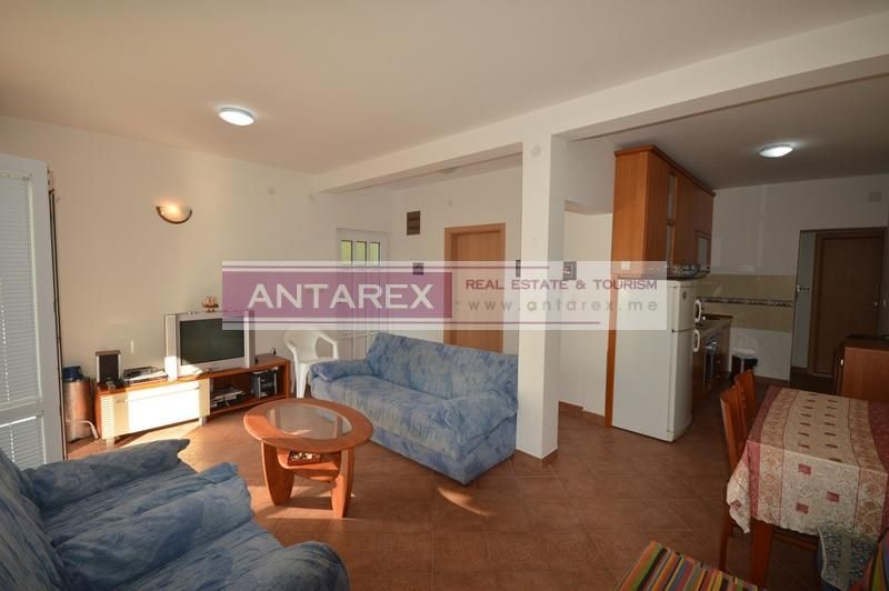 Appartement à Baosici, Monténégro, 60 m² - image 1