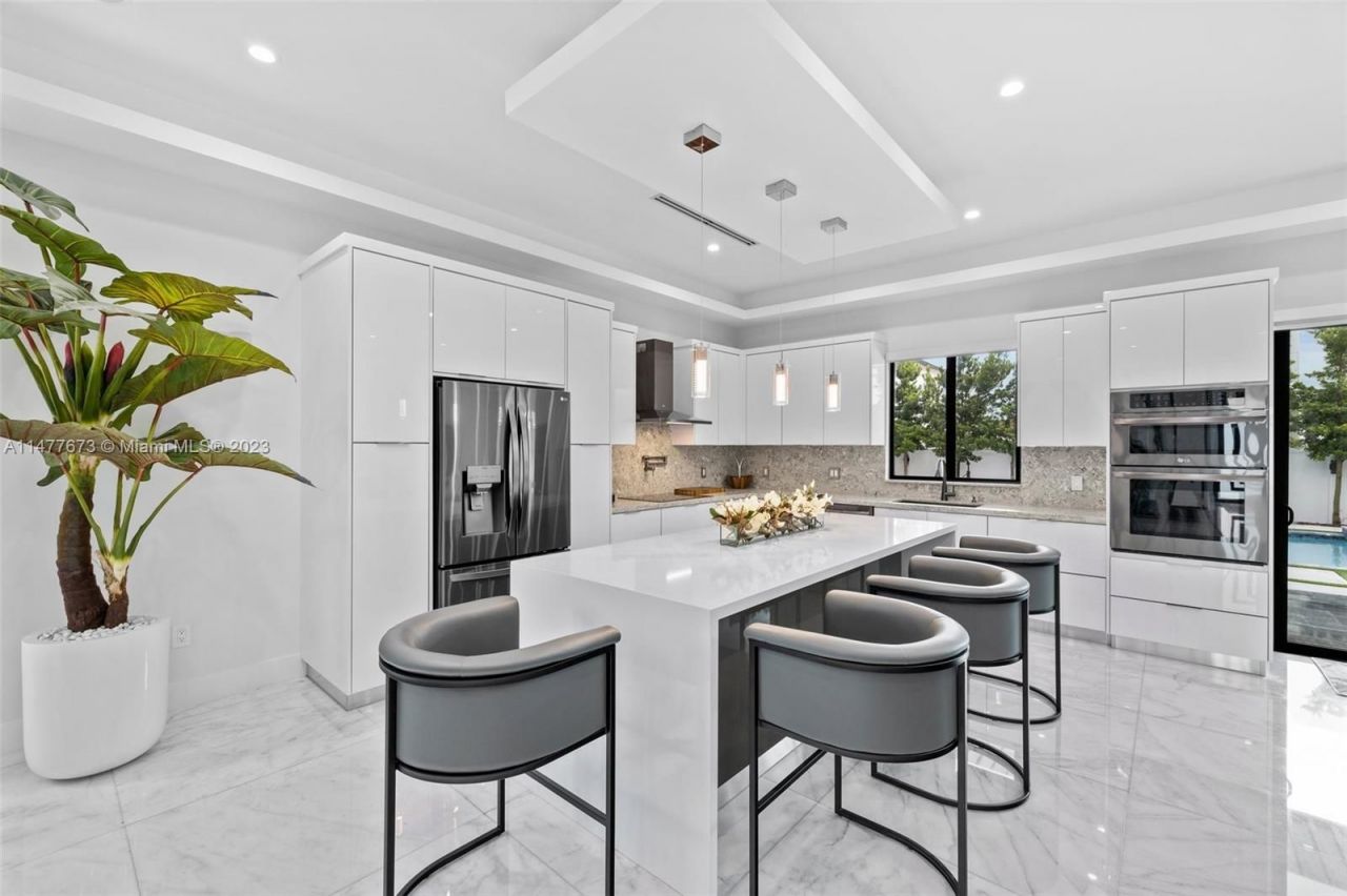 Villa a Miami, USA, 400 m² - foto 12