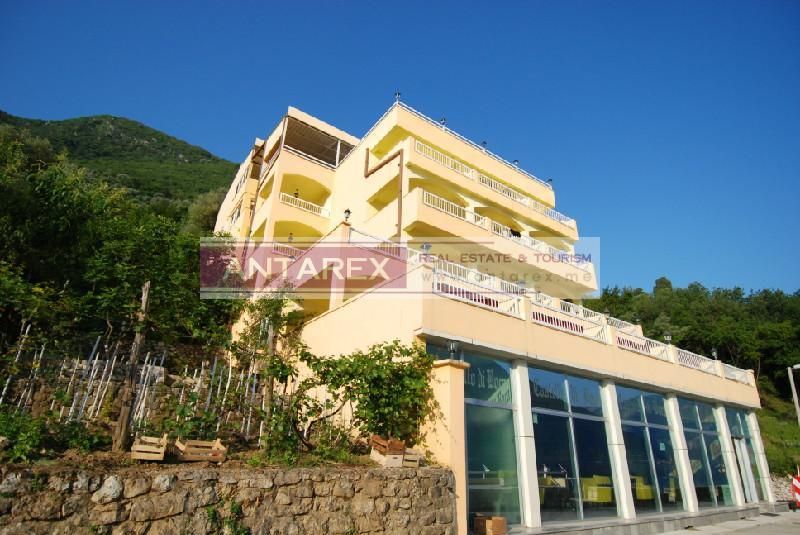 Gewerbeimmobilien in Stoliw, Montenegro, 1 630 m² - Foto 1