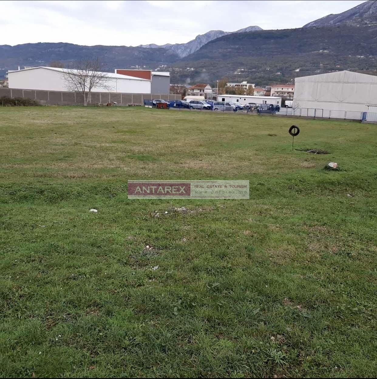 Land in Kotor, Montenegro, 4 320 m² - picture 1