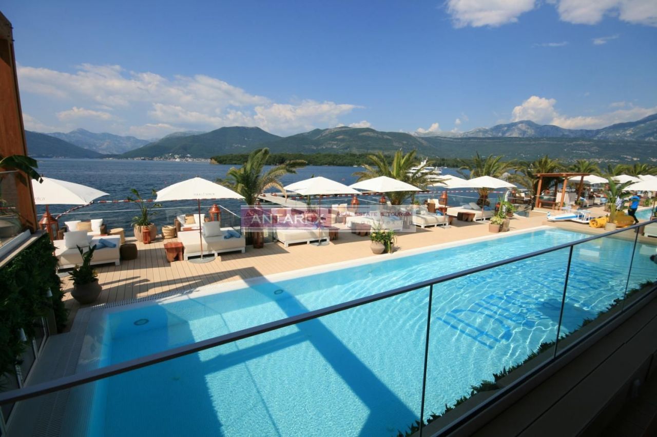 Apartment in Radovici, Montenegro, 190 m² - picture 1