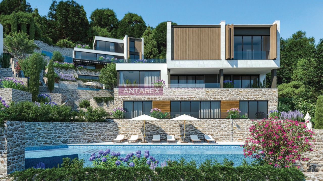 Apartamento en Tivat, Montenegro, 245 m² - imagen 1