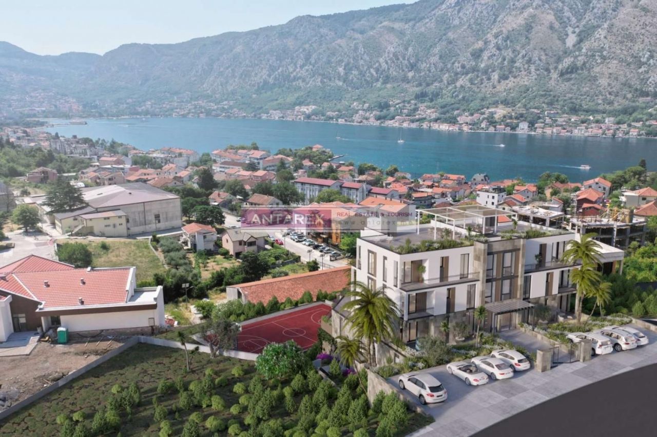 Apartamento en Dobrota, Montenegro, 115 m² - imagen 1