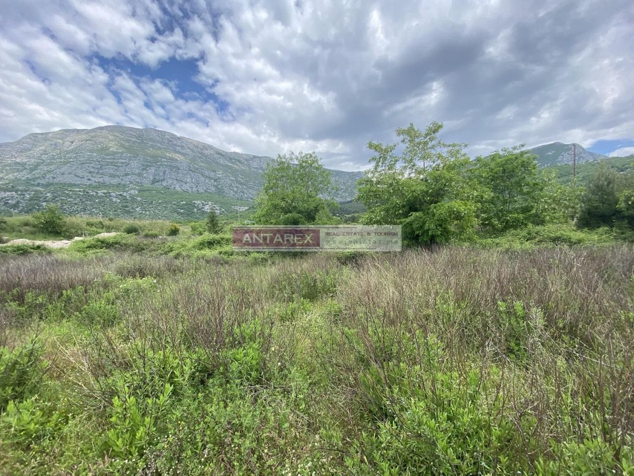 Land in Herceg-Novi, Montenegro, 4 426 m² - picture 1