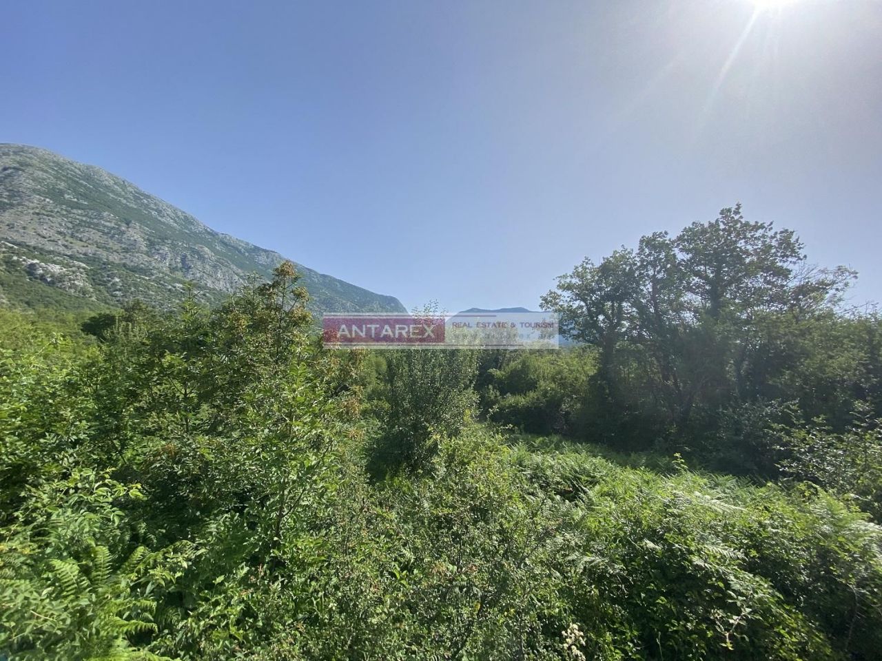 Land in Herceg-Novi, Montenegro, 996 m² - picture 1