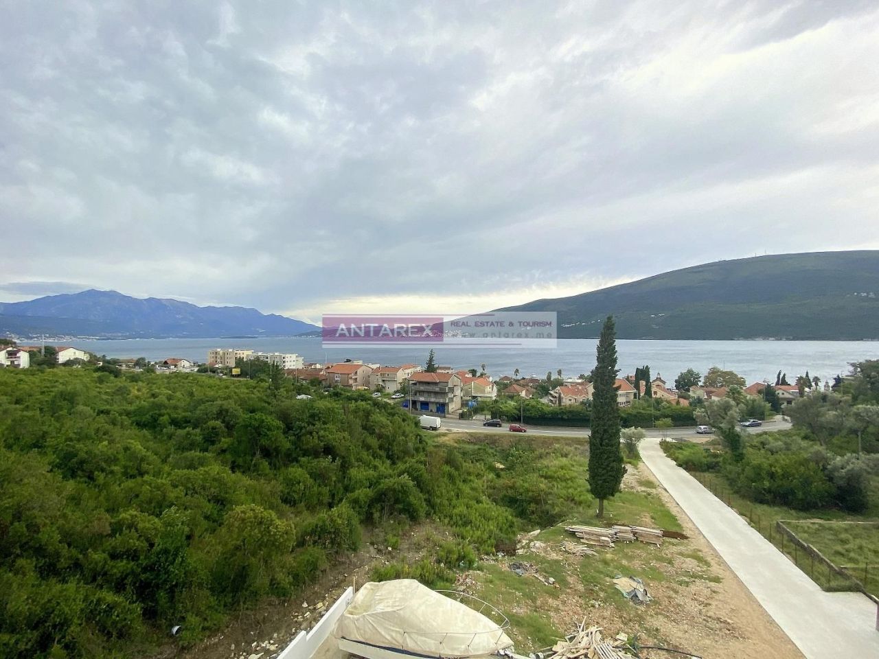 Apartamento en Denovici, Montenegro, 130 m² - imagen 1