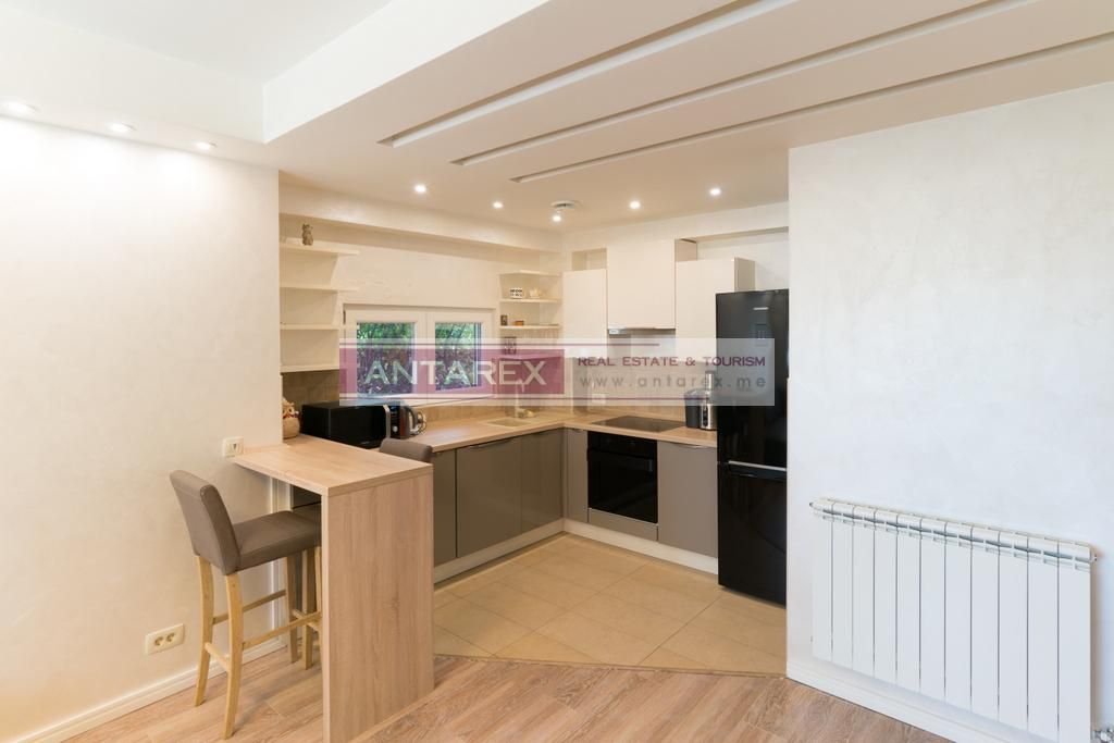 Apartment in Tivat, Montenegro, 93 m² - picture 2