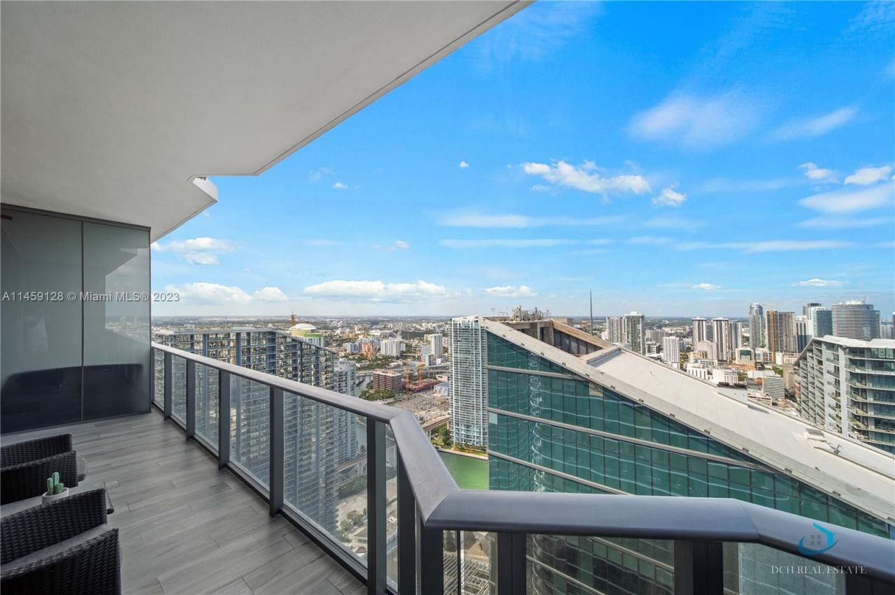 Penthouse in Miami, USA, 80 m² - picture 2