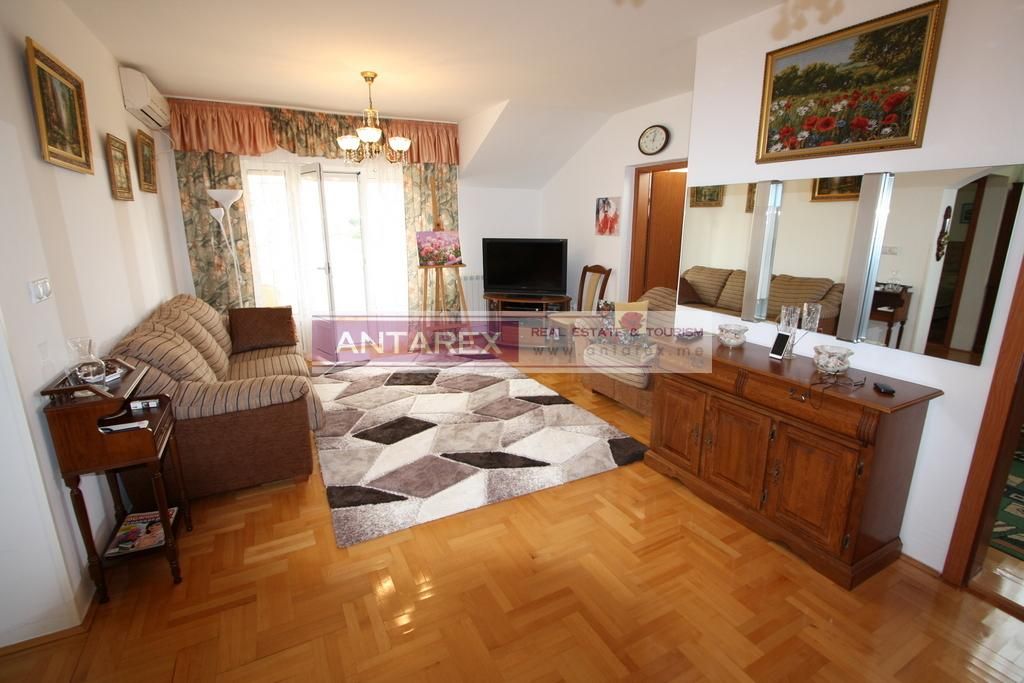 Apartment in Herceg-Novi, Montenegro, 102 m² - picture 2