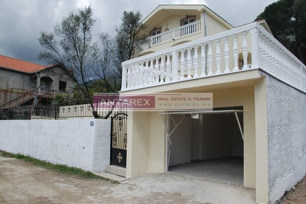 Villa in Herceg-Novi, Montenegro, 275 m² - picture 2