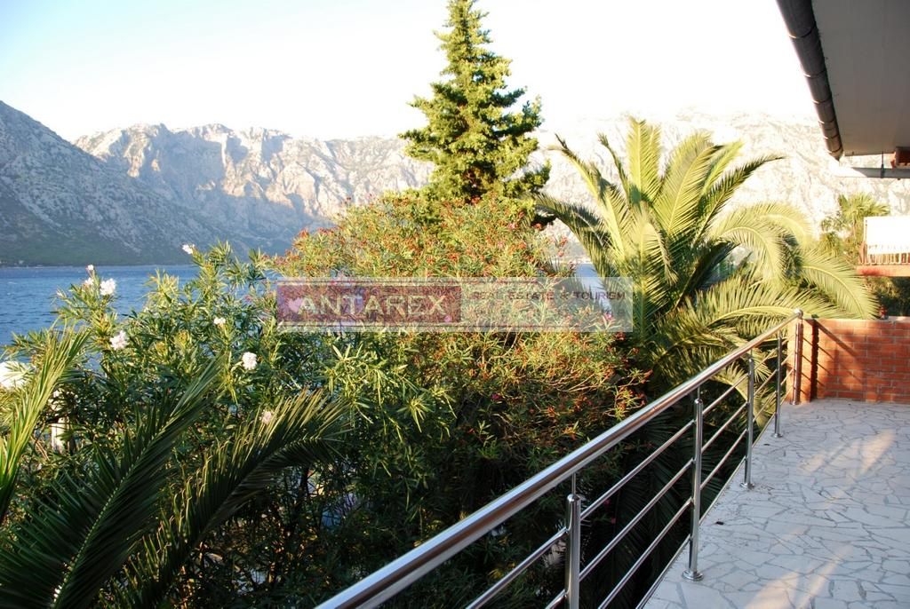 Villa a Stoliv, Montenegro, 165 m² - foto 2