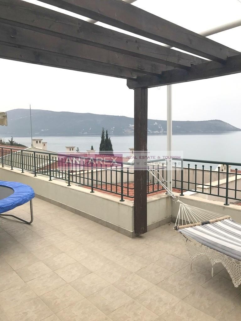 Appartement à Herceg-Novi, Monténégro, 207 m² - image 2