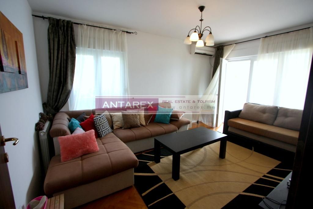 Appartement à Njivice, Monténégro, 75 m² - image 2