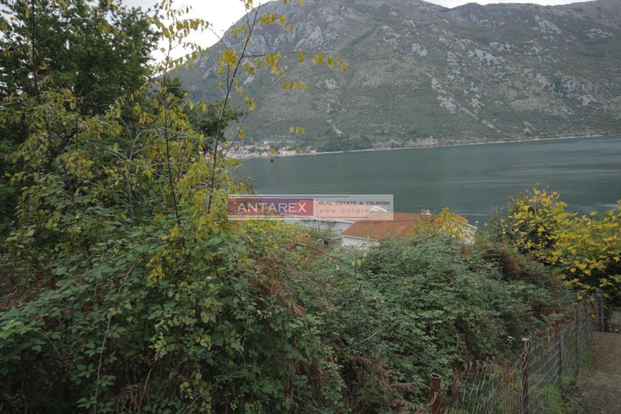 Terreno a Stoliv, Montenegro, 1 350 m2 - foto 2