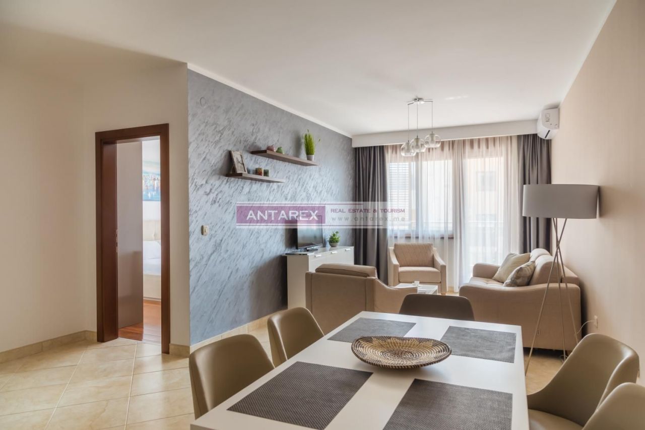 Apartamento en Becici, Montenegro, 63 m² - imagen 2