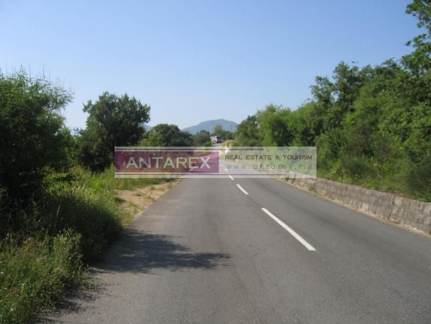 Terreno a Kavac, Montenegro, 1 389 m2 - foto 2