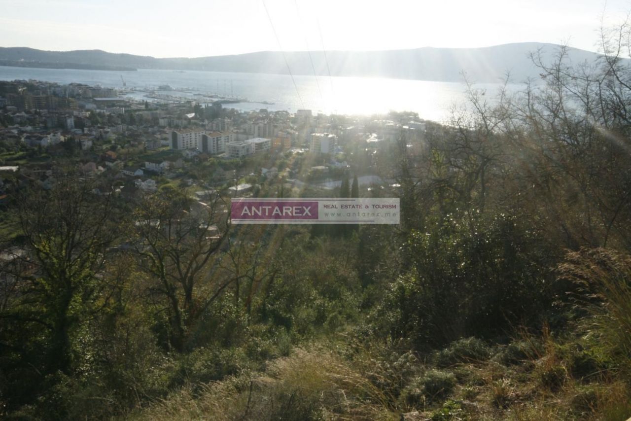 Grundstück in Tivat, Montenegro, 2 120 m² - Foto 2