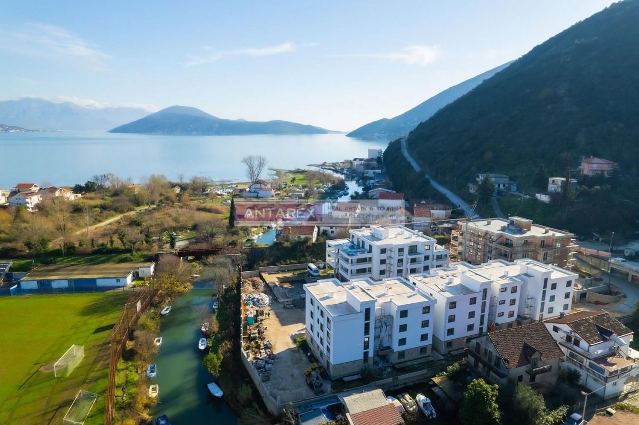 Apartamento en Igalo, Montenegro, 43 m² - imagen 2